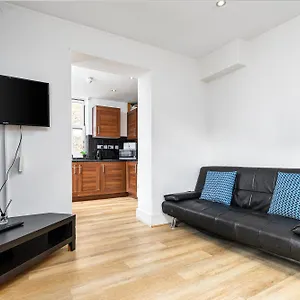 Aldgate Flats Apartmán